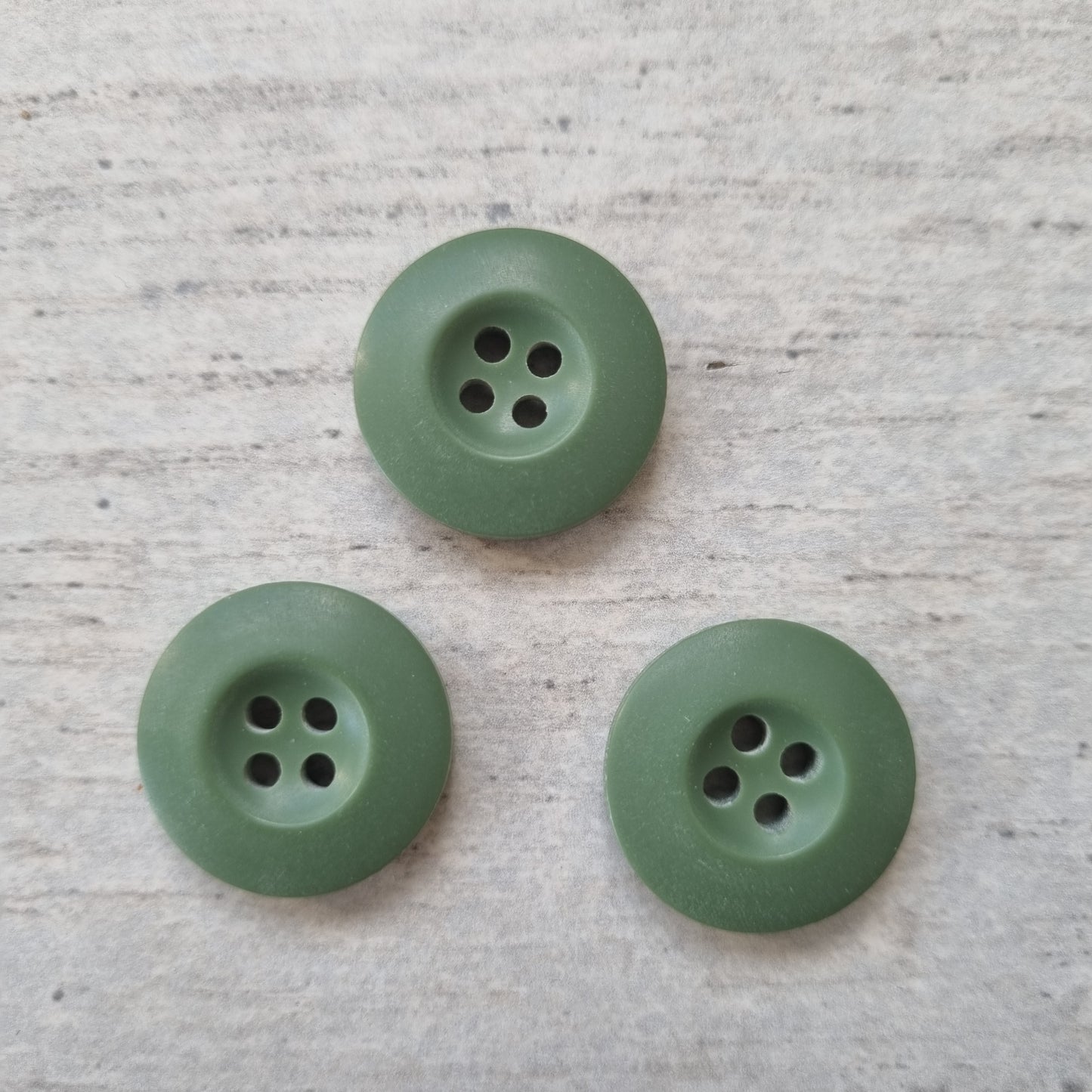 Olive Buttons 20mm x10