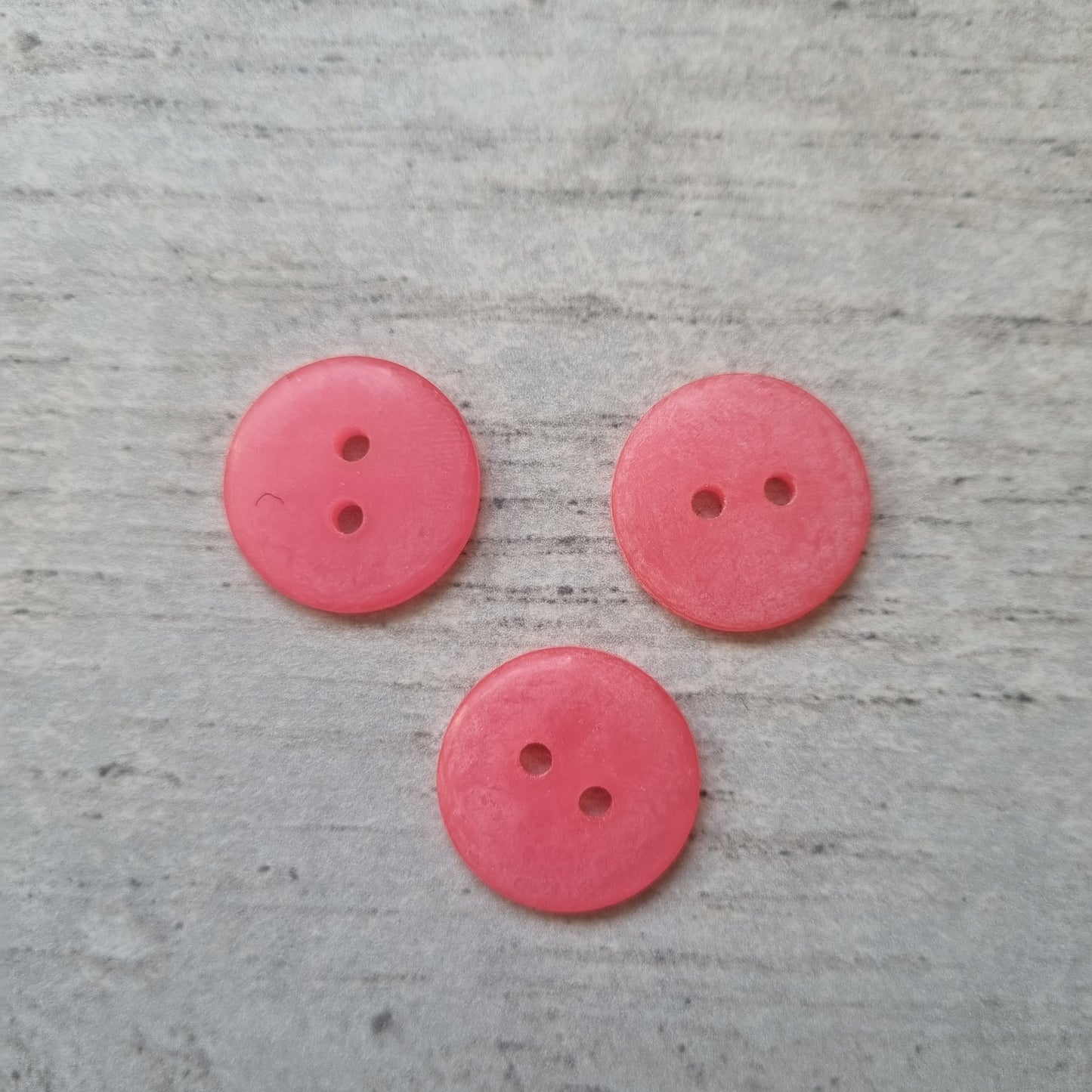 Pink Buttons 19mm x10
