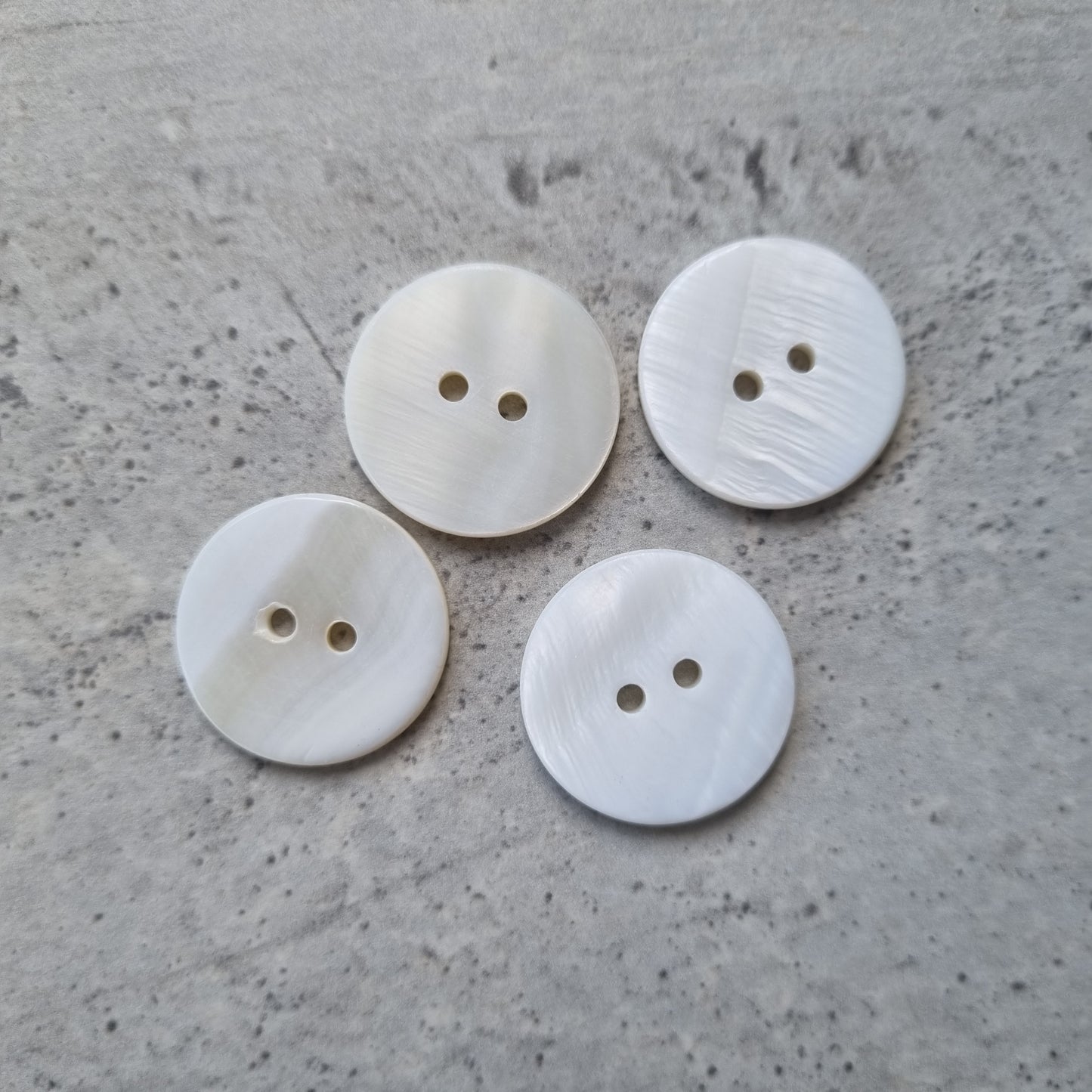 Shell Buttons 21mm